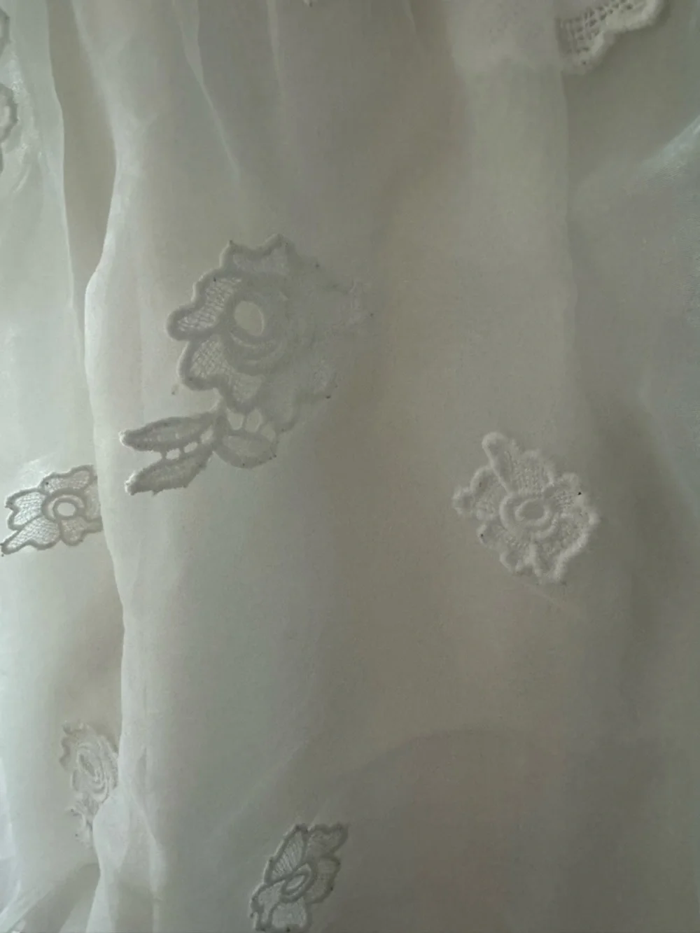 David's Bridal Ivory Floral Lace Tea Length Flower Girl Dress- Size 5 - Picture 4 of 13